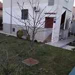 Davor Apartman