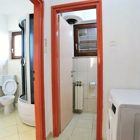 Davor Apartment *